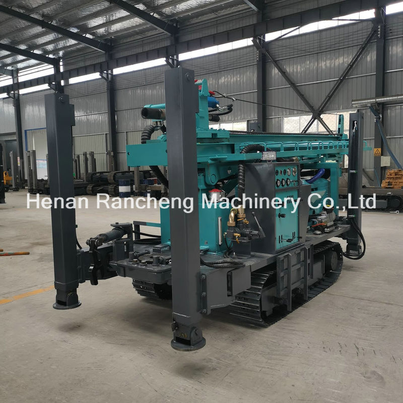 RCF450C Crawler Water Well Drill Rig Machine 450m Deep Hole Drilling per l'estrazione mineraria, affidabile ed efficiente