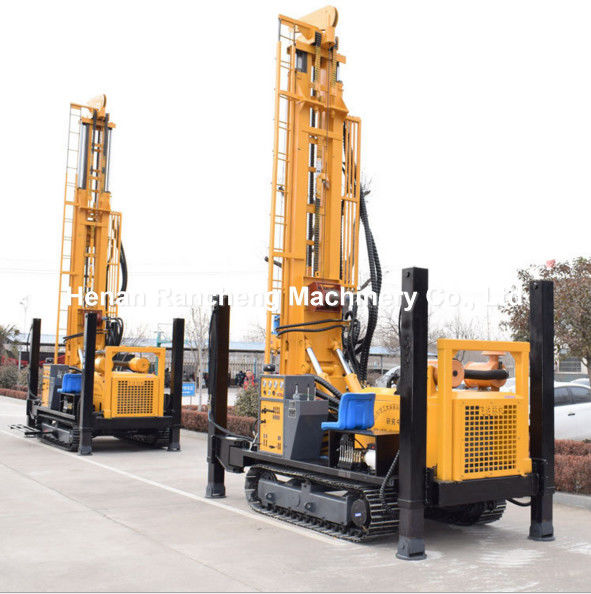 Perforazione idraulica di pozzi idraulici 680m Macchina montata su un crawler con motore Cummins da 154 kW