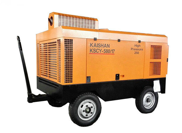 Compressore di perforazione ad aria di capacità di 48L Cu-mmins 6CTA8.3 - C260 Pressione di lavoro di 17 bar