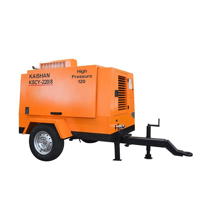 Compressore d'aria a vite portatile a motore diesel 55 kW Motore 8 bar Pressione di lavoro con marchio COMMINS E YUCHAI