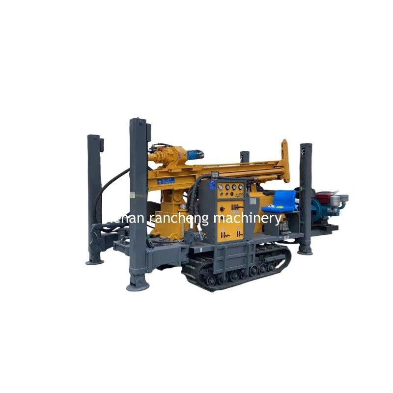 RCF200C Rig idraulica per la perforazione di pozzi idraulici a gomma a tracciato con una capacità di sollevamento di 15 tonnellate