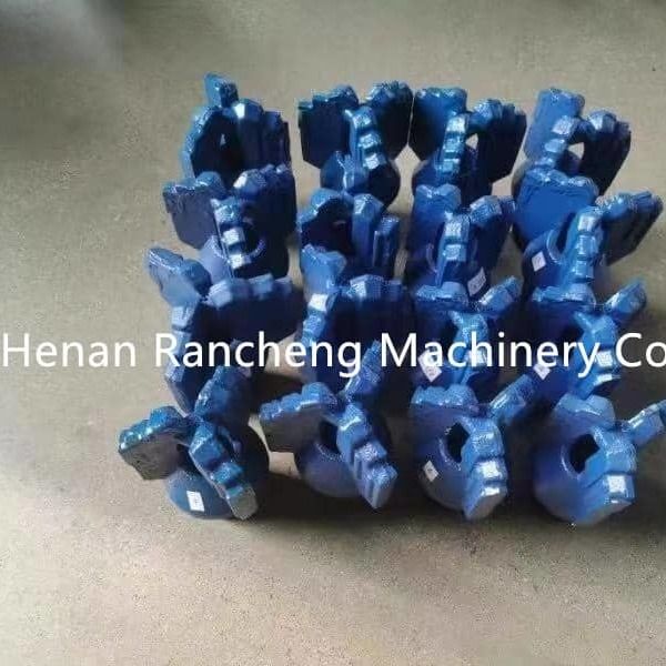 API 3 Wing Tungsten Carbide Step Type Drag Bit per la perforazione di pozzi idrici