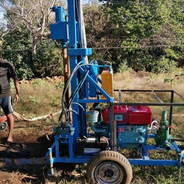 Macchina per la perforazione idraulica a 150 m di profondità con tipo percussivo e rotante