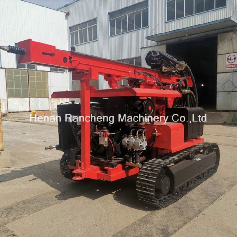 Il RC130Y Solar Pile Driver è una macchina per la trivellazione a buco e il diametro del foro è di 400 mm