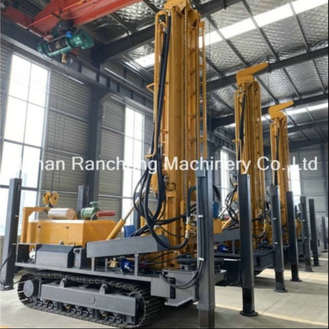 Perforazione DTH montata su un crawler 500m Motore diesel Perforazione di pozzi idrici Macchine per foriere Macchine per perforazione ad aria