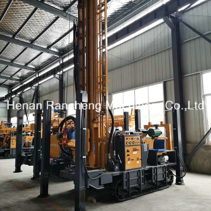 Perforazione DTH montata su un crawler 500m Motore diesel Perforazione di pozzi idrici Macchine per foriere Macchine per perforazione ad aria