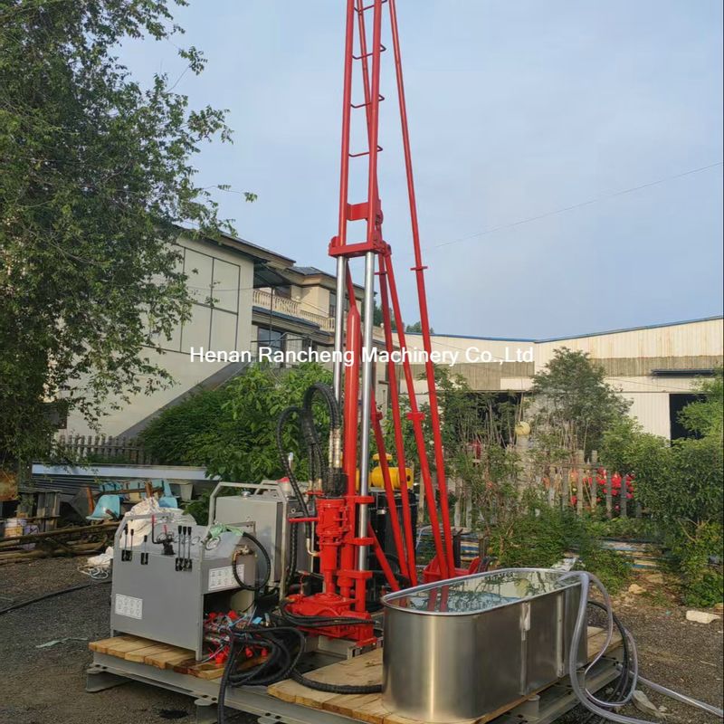 100-240RPM Velocità di rotazione nominale del verricello Rig di trivellazione di piccoli nuclei 96L/min Flusso nominale del sistema idraulico