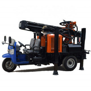 200m 22 HP Futian Marchio triciclo montato idraulico DTH perforazione rig con maggiore potenza dell'aria