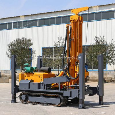 RCF300C Crawler Water Well Drilling Rig dotata di un motore diesel Yuchai da 85 kW
