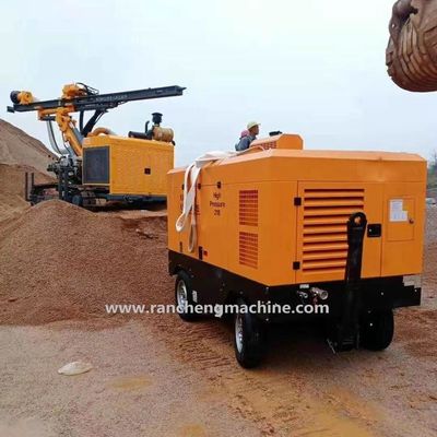 Compressore d'aria a vite portatile diesel da 1400 kg 55 kW per una pressione di lavoro di 8 bar
